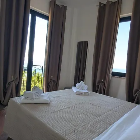 Striscia Di Costa Apartment Taormina
